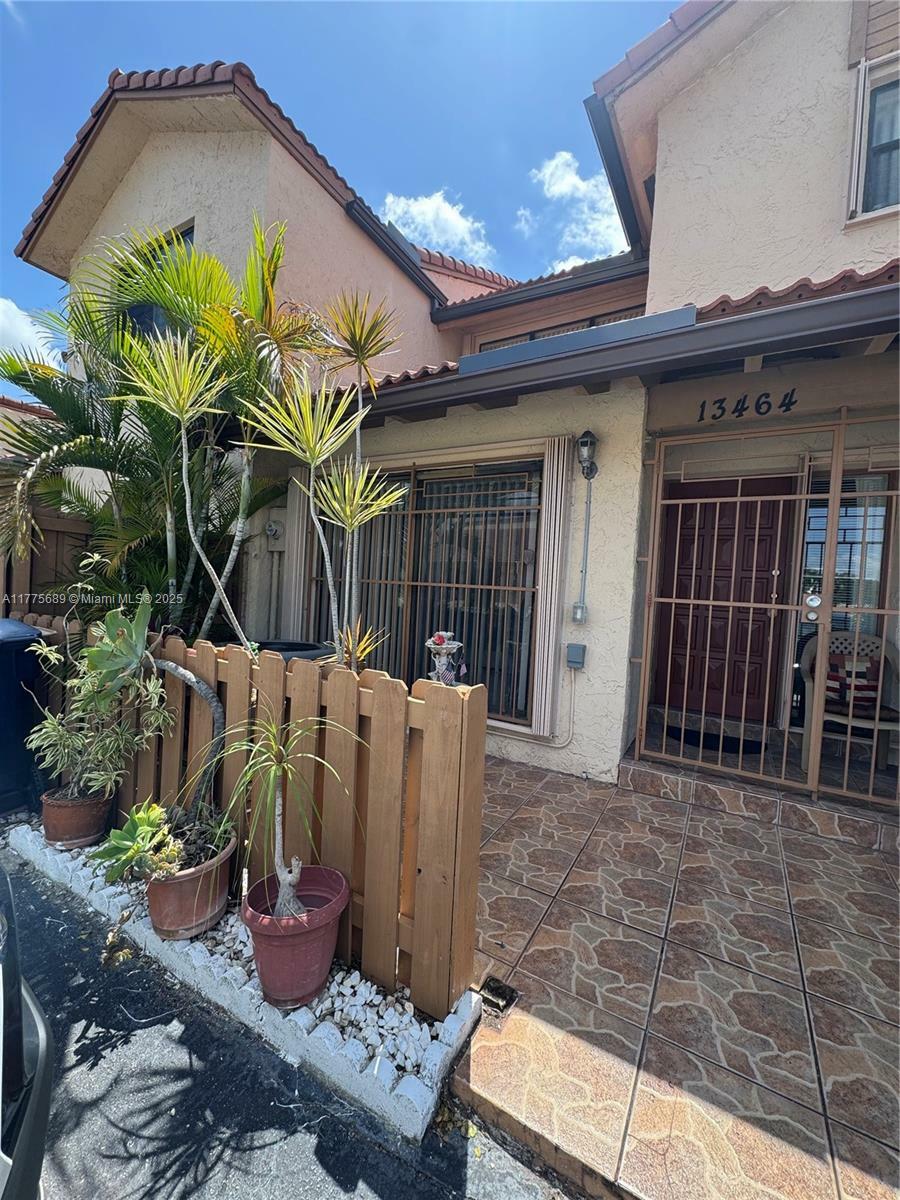Property Photo: 13464 SW 11th Ter FL 33184