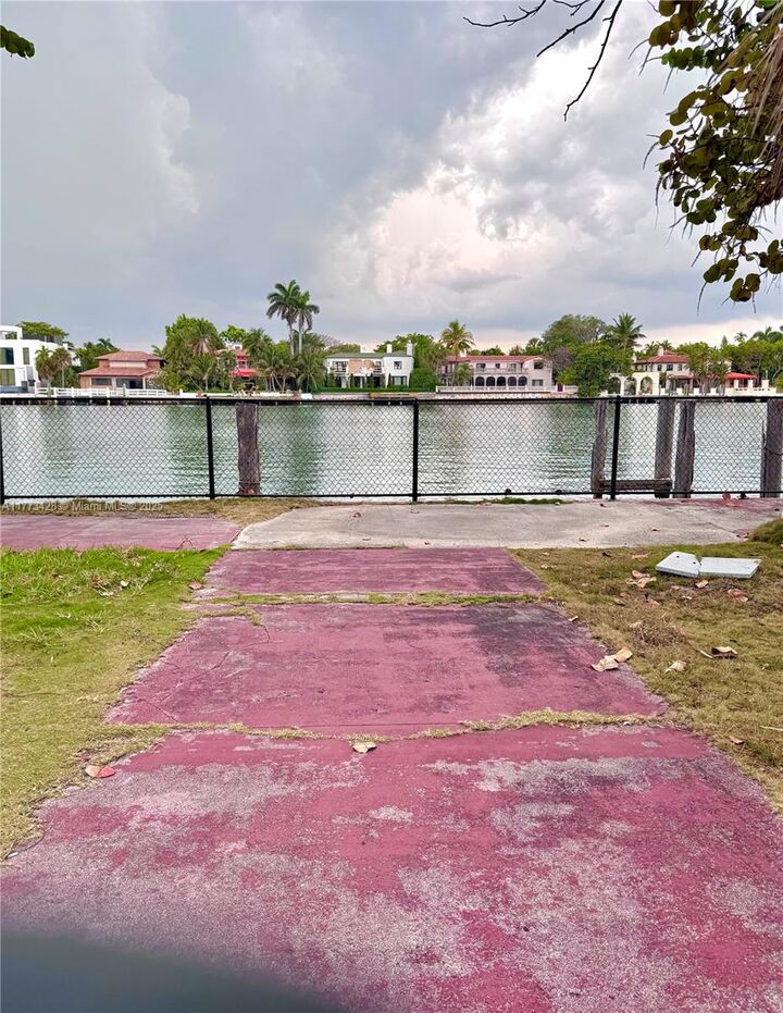Property Photo:  5255 Collins Ave Boat Slip E  FL 33140 