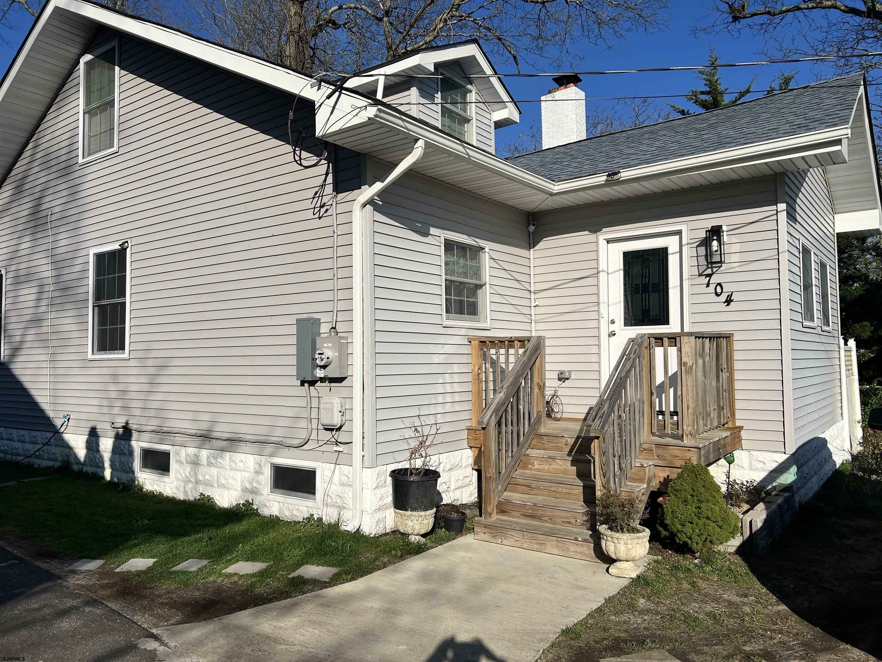 Property Photo: 704 W Park Ave NJ 08232