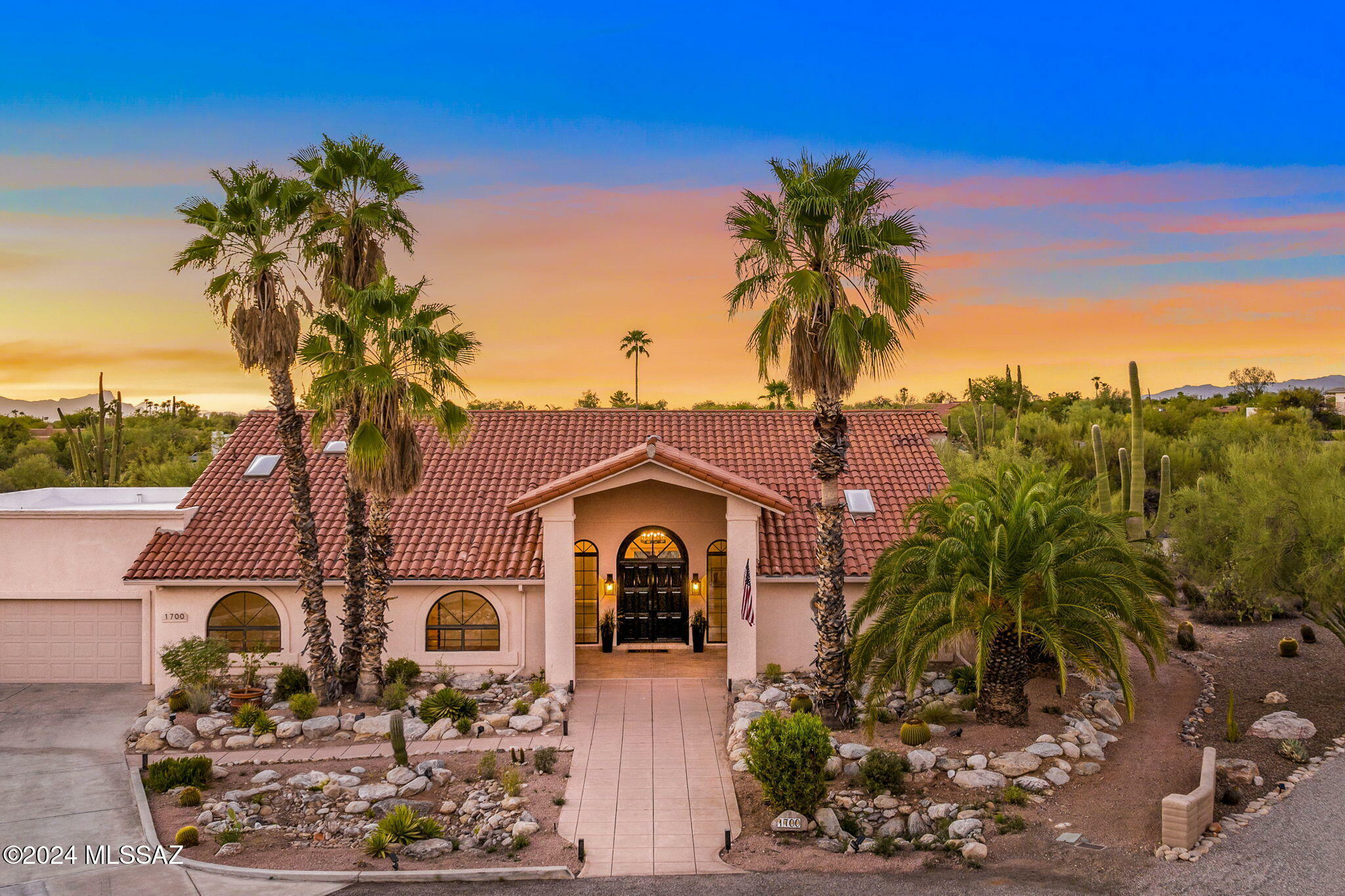 Property Photo: 1700 E Placita Padre Isidoro AZ 85718