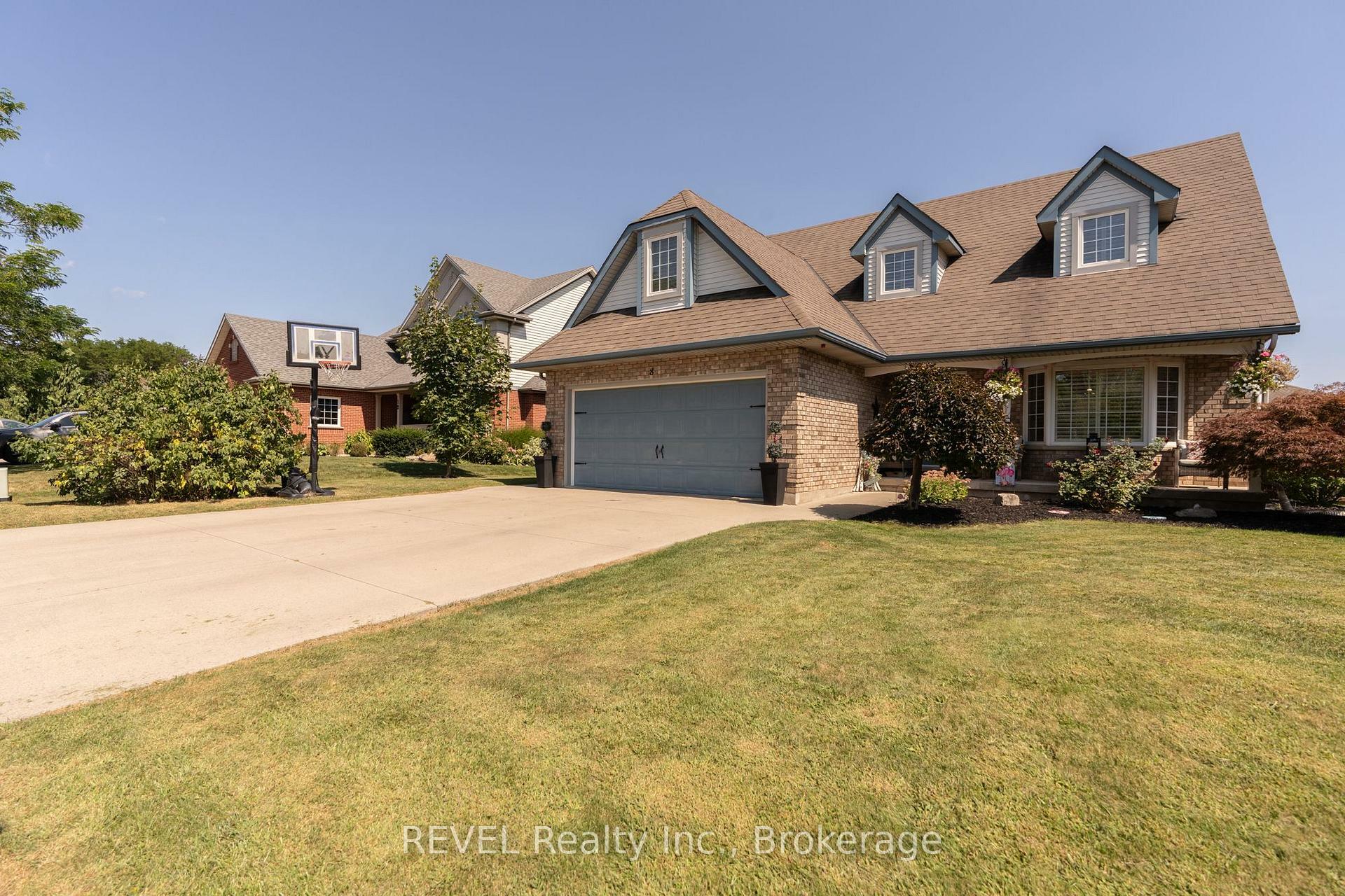 Property Photo: 8 Virginia Street ON L3C 7A5
