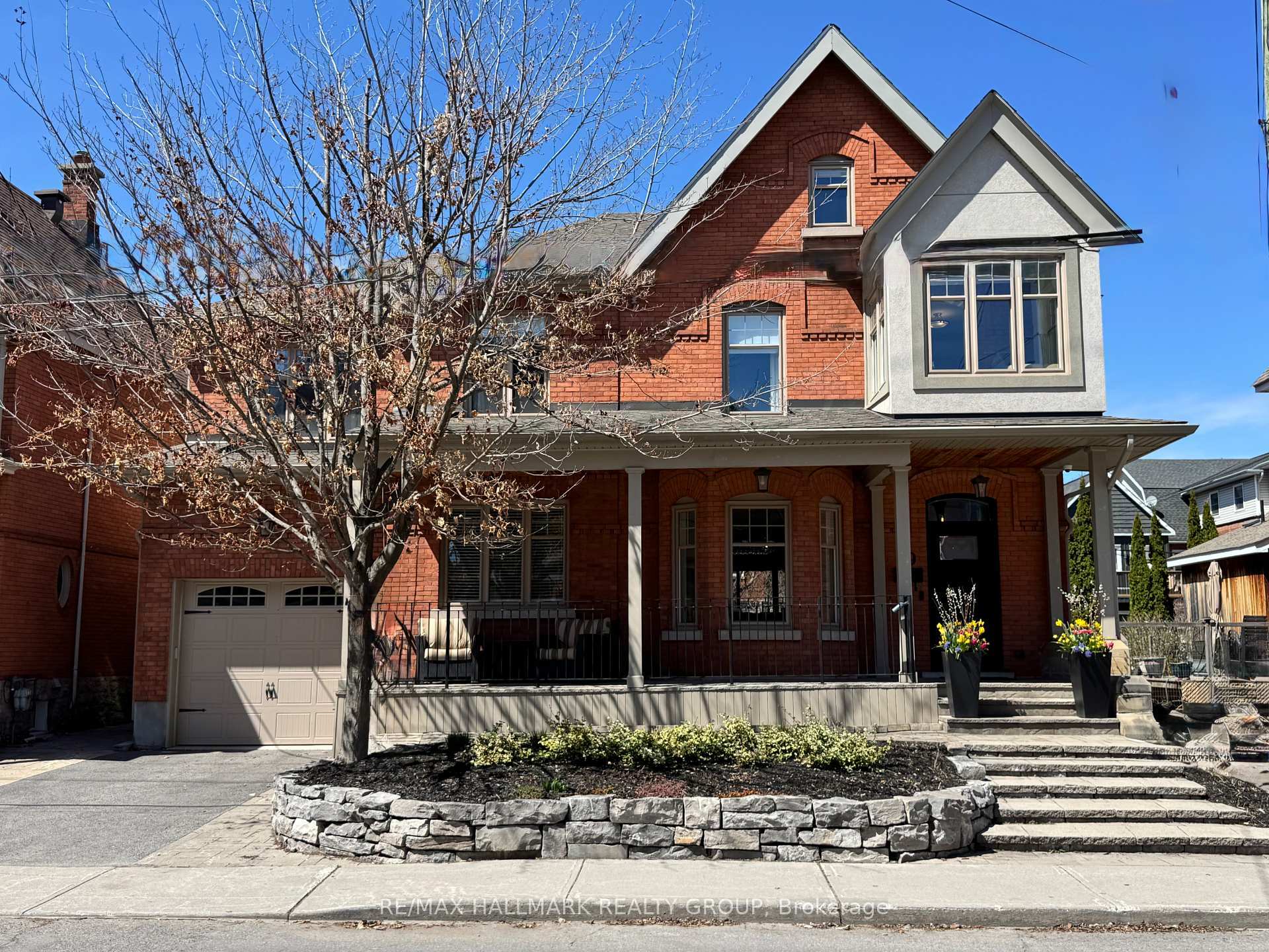 Photo de la propriété: 89 Fourth Avenue ON K1S 2L1