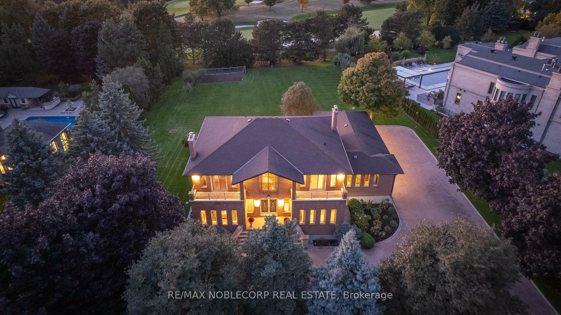 Property Photo: 72 Balding Boulevard ON L4L 3R9