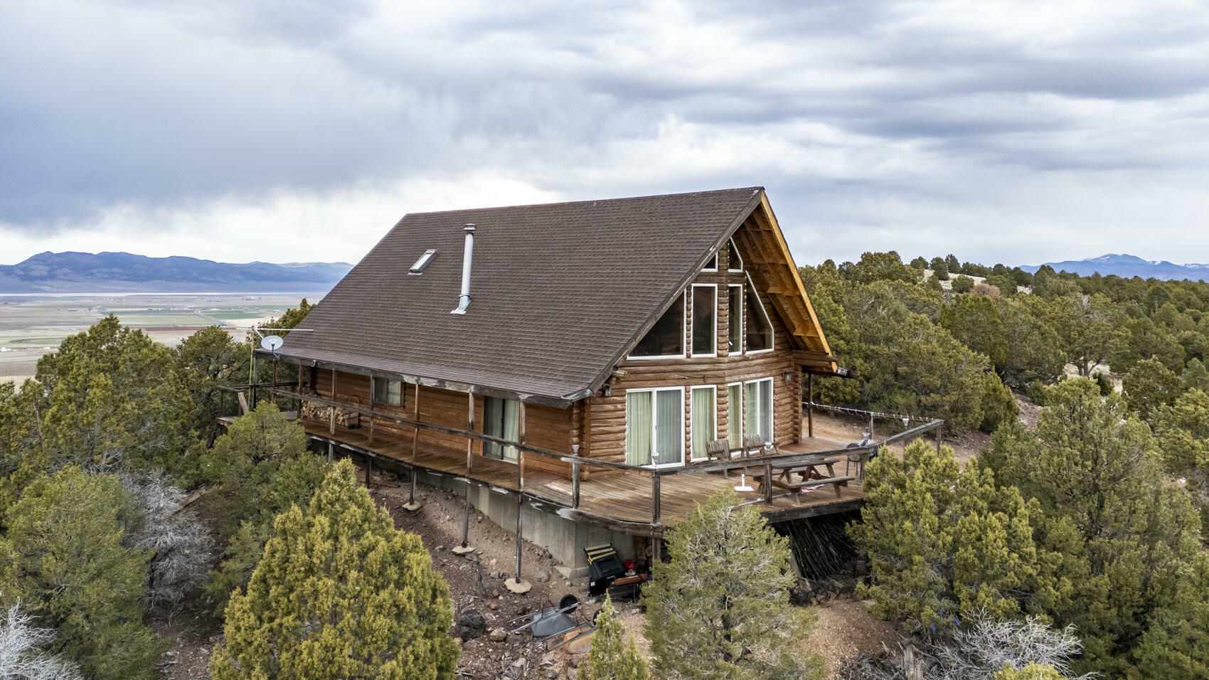 Property Photo: 2416 W Spring Canyon Road UT 84761