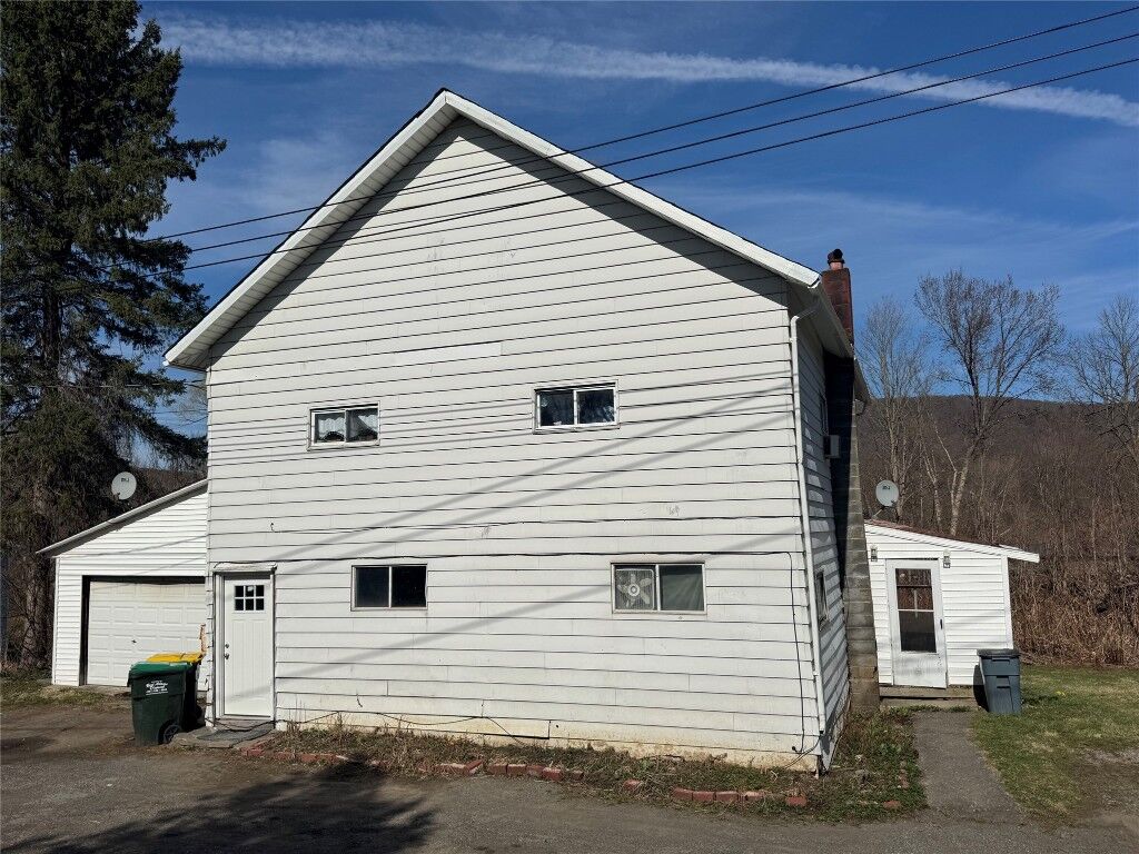Property Photo: 1391 Millburn Drive NY 13748