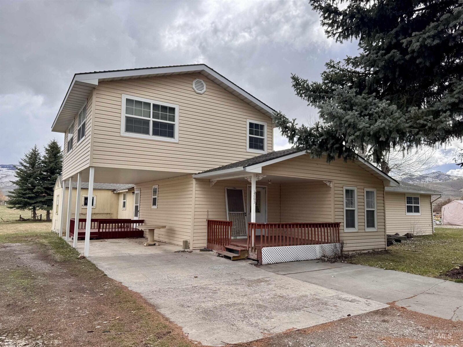 Property Photo:  263 Whitman Street  ID 83311 