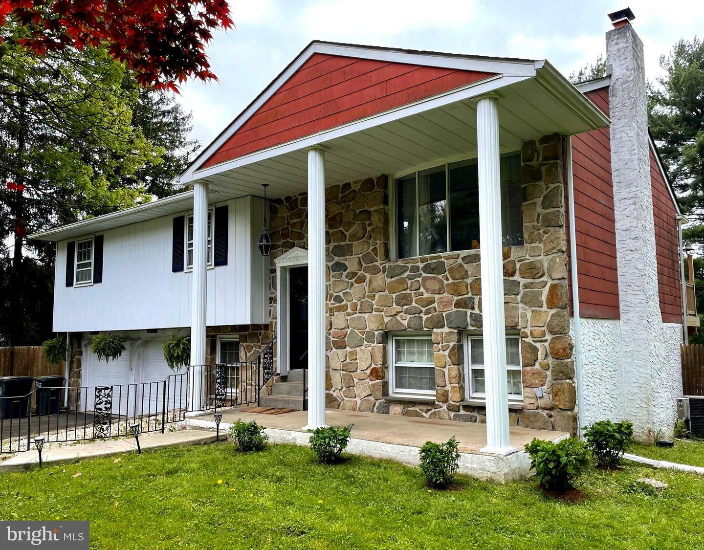 Property Photo: 1066 Almshouse Road PA 18974