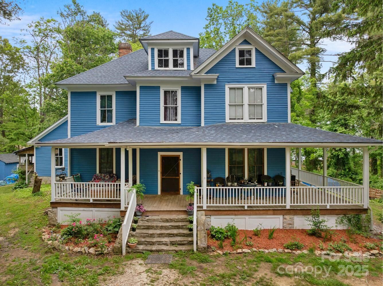 Property Photo: 305 Ficker Circle NC 28739