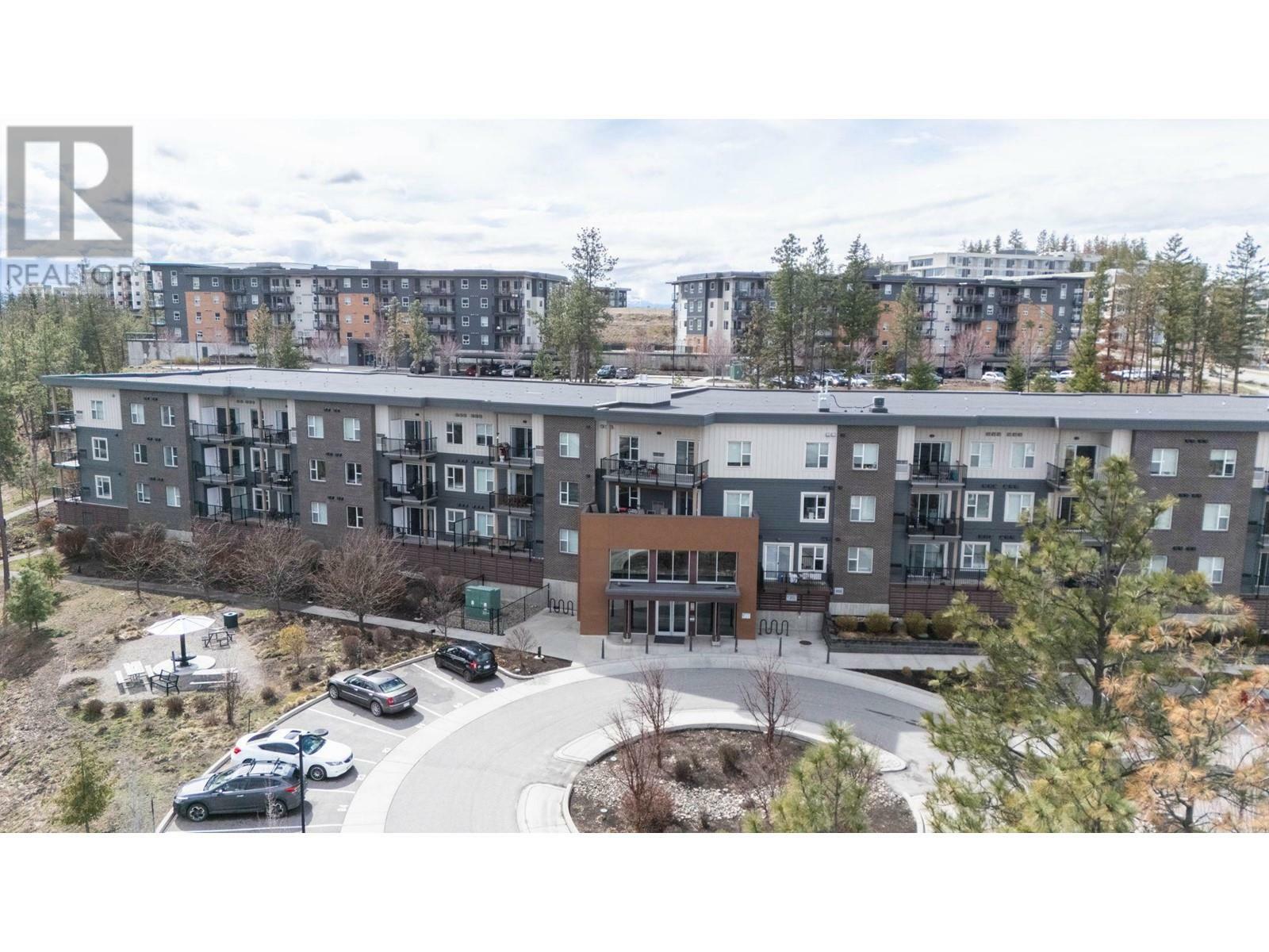 Property Photo: 935 Academy Way 220 BC V1V 3C9
