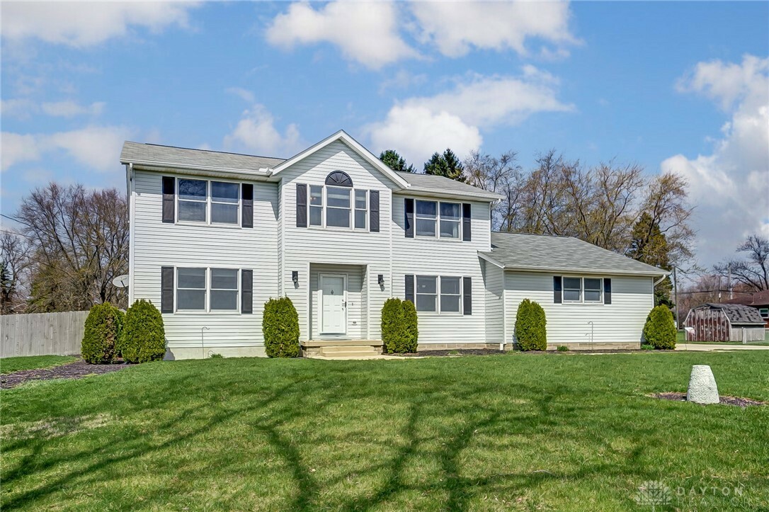 Property Photo:  1660 Hinkle Road  OH 45505 