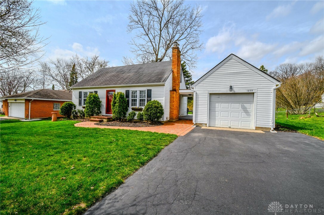 Property Photo: 1059 Meadow Drive OH 45434