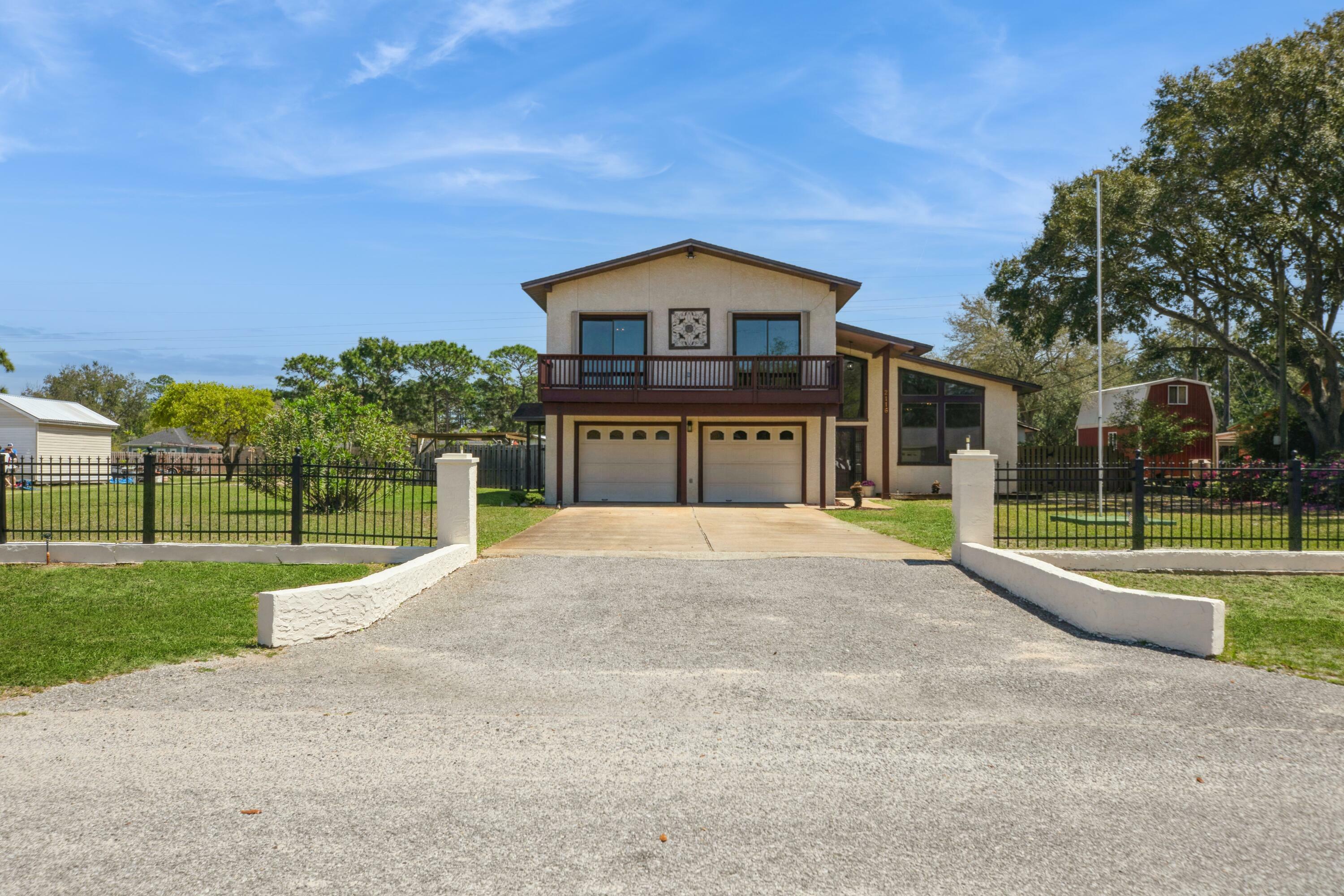 Property Photo: 2116 Vizcaya Drive FL 32566