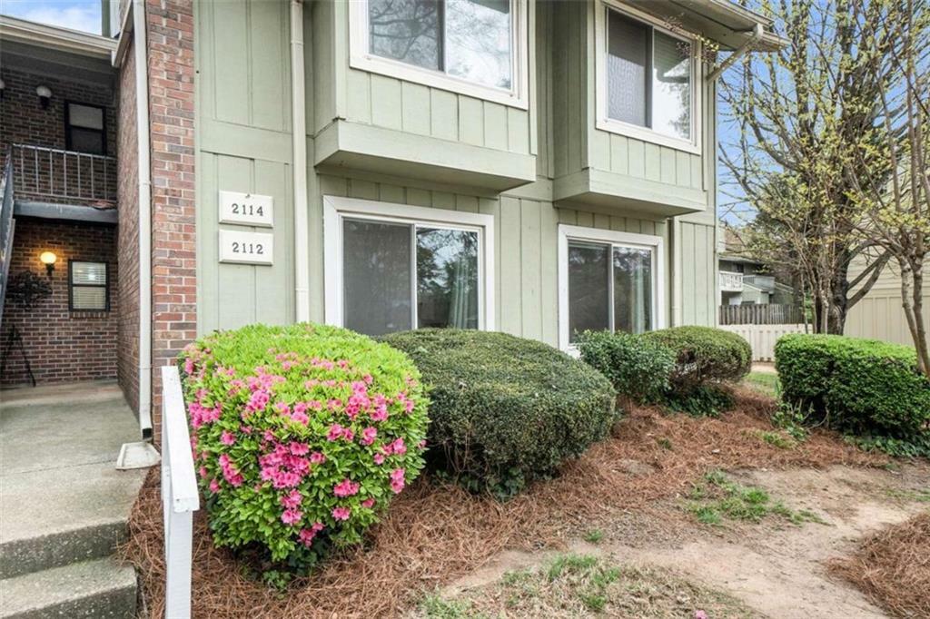 Property Photo: 2112 Palmyra Drive GA 30067