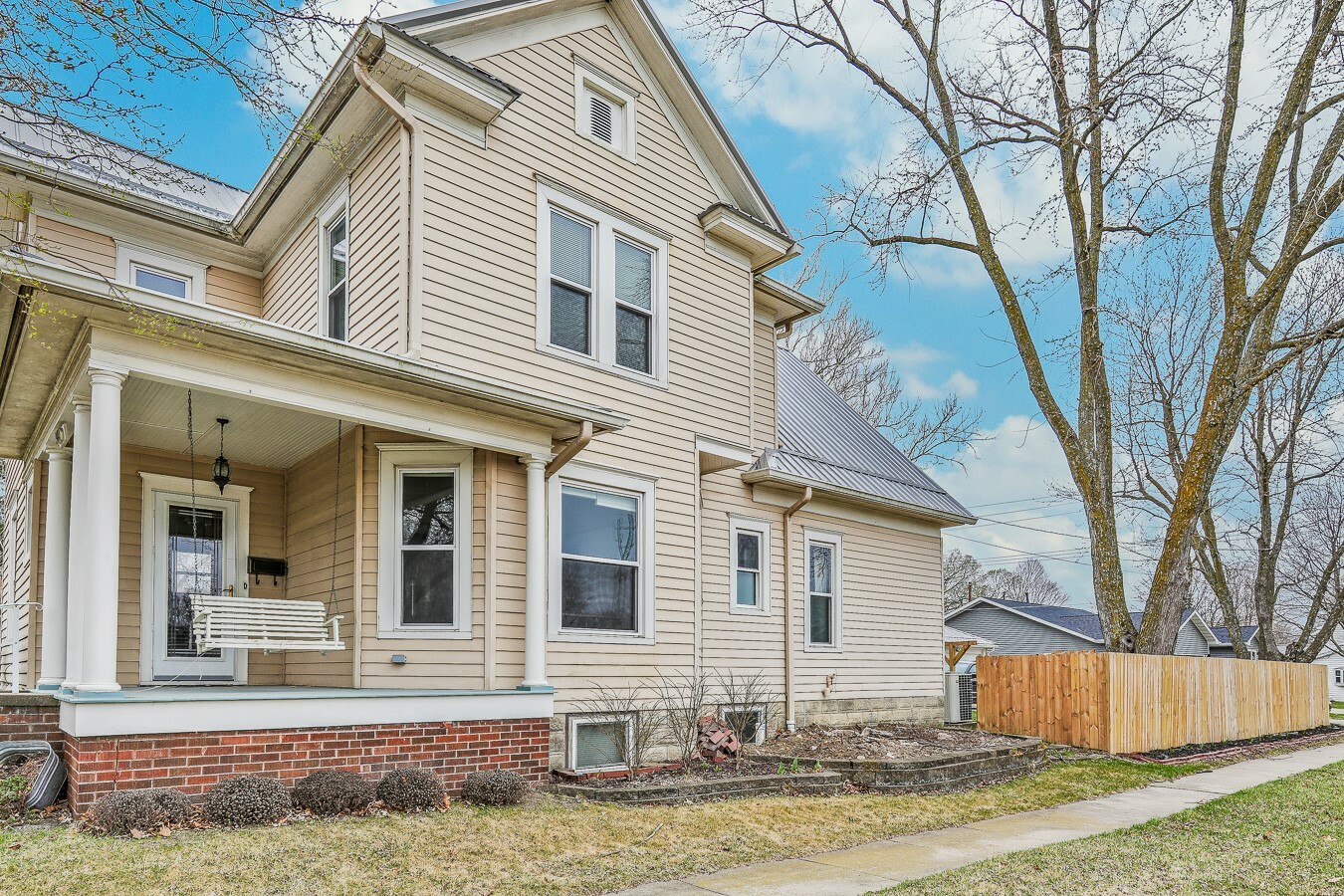 Property Photo: 500 S Main Street IA 52591