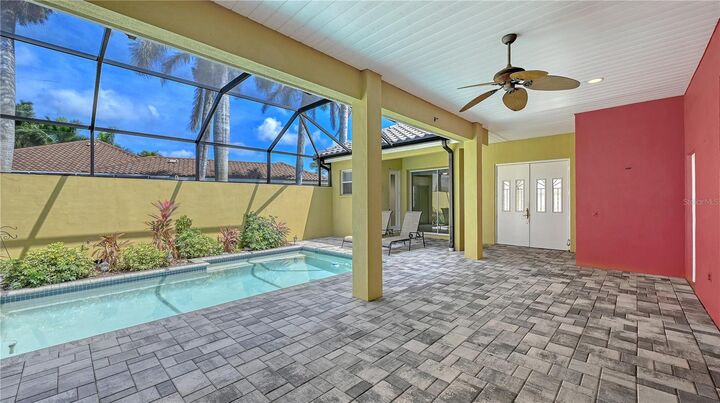 Property Photo:  525 Cheval Drive  FL 34292 