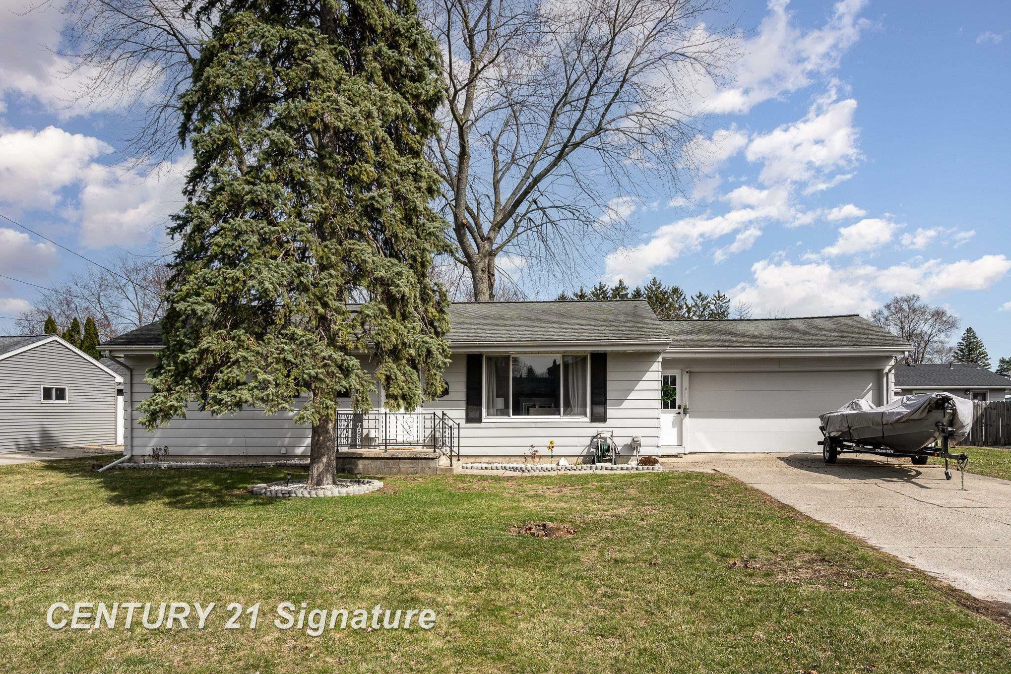 Property Photo: 2620 Duane Drive MI 48603