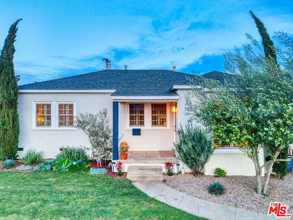 Property Photo: 7822 Bleriot Avenue CA 90045