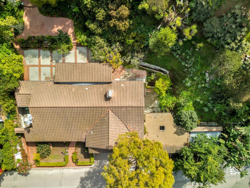 Property Photo: 2720 Outpost Drive CA 90068