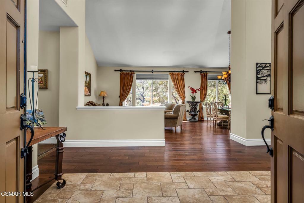 Property Photo: 1826 Crystal View Circle CA 91320