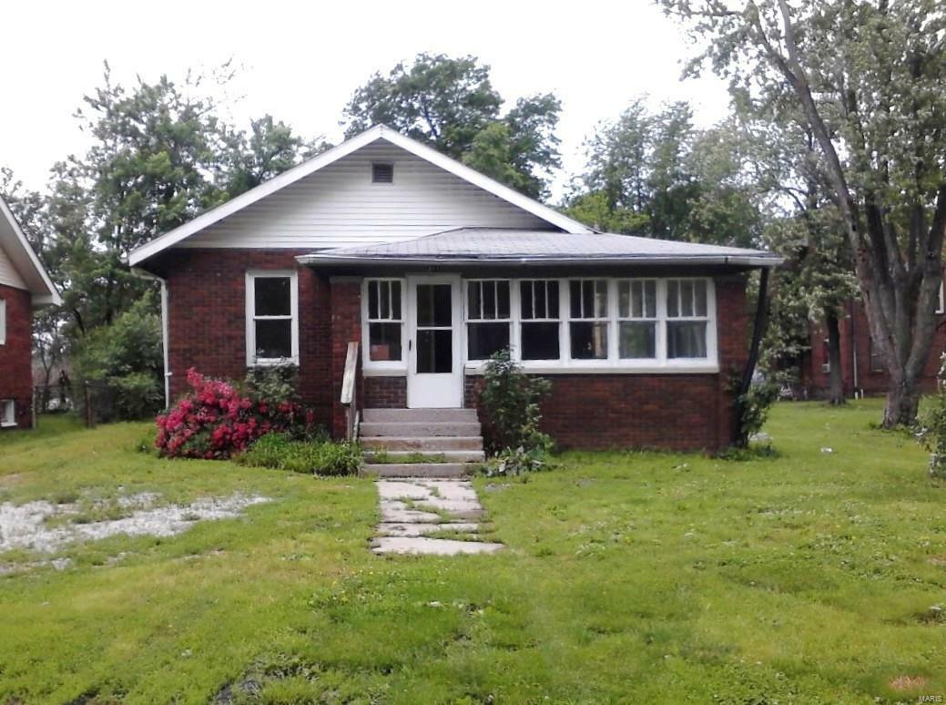 411 Southard Place  South Roxana IL 62087 photo