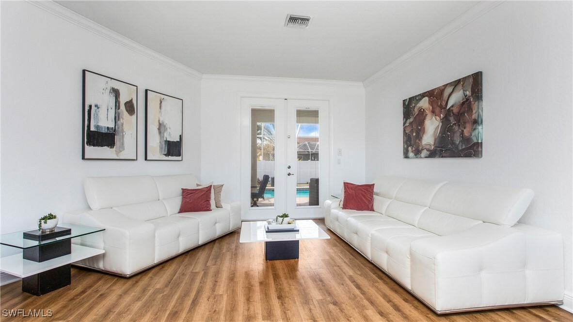 Property Photo: 1824 SE 20th Lane FL 33990