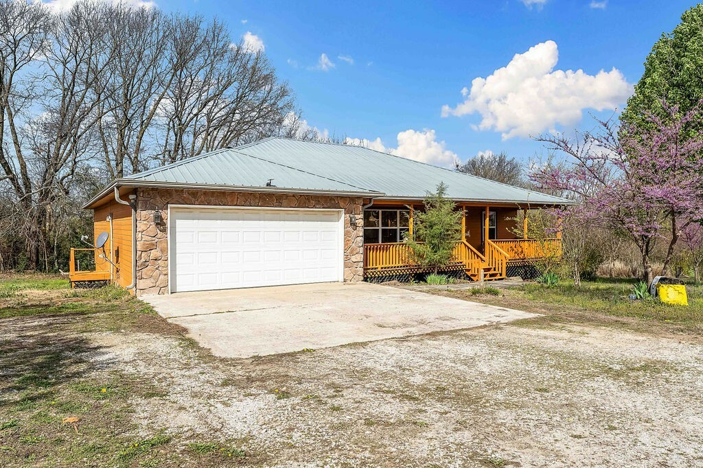 Property Photo: 7959 Heritage Heights Road MO 65745