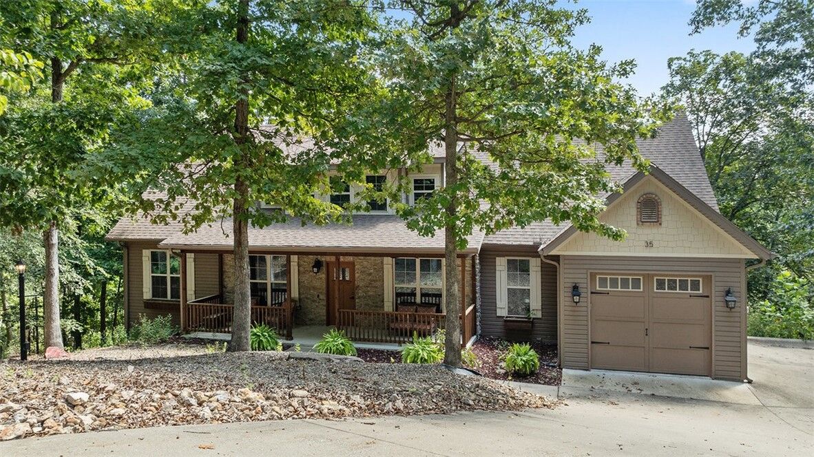 Property Photo:  35 Deddington Drive  AR 72714 