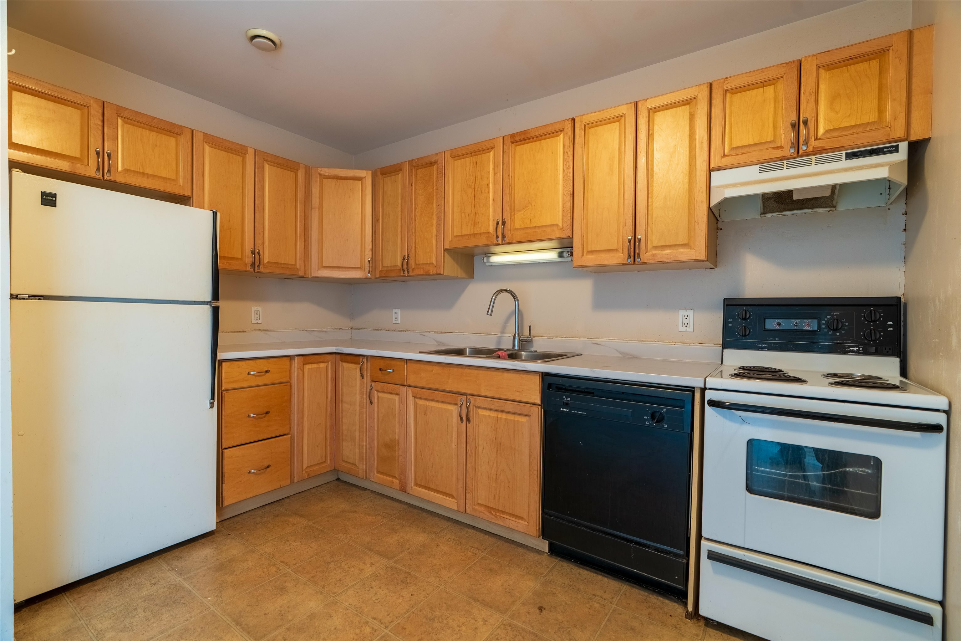 Property Photo: 11 Browns Court #202 PE C1A 9H3