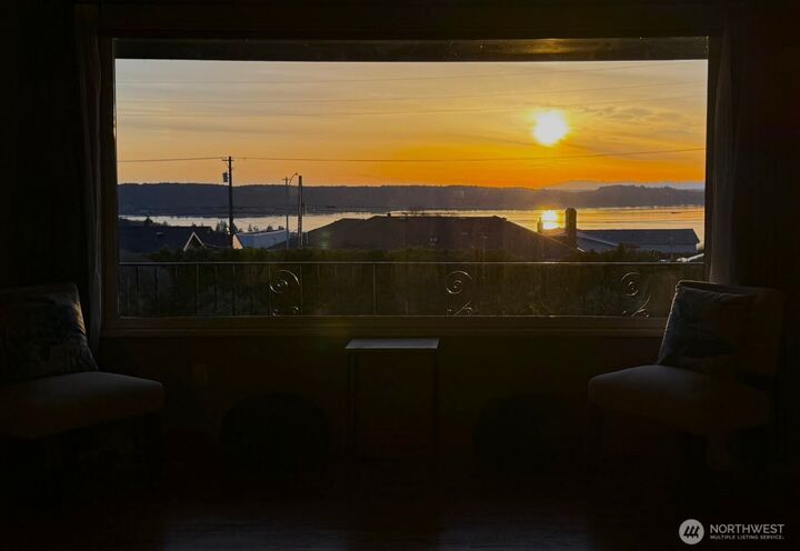 Property Photo:  1628 S Geiger Street  WA 98465 