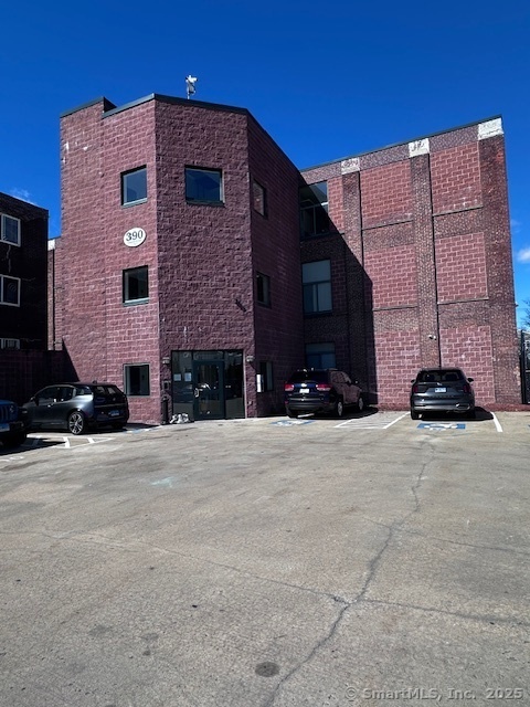 Property Photo: 390 Charles Street Apt 211 CT 06606