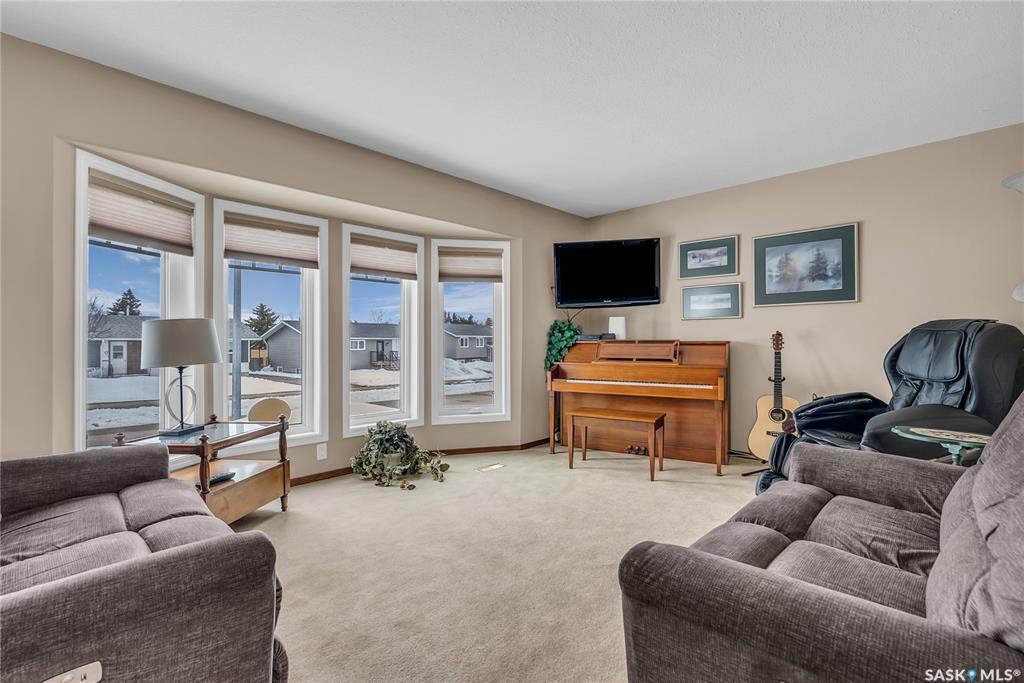 Property Photo: 517 8th Avenue SK S0K 0M0