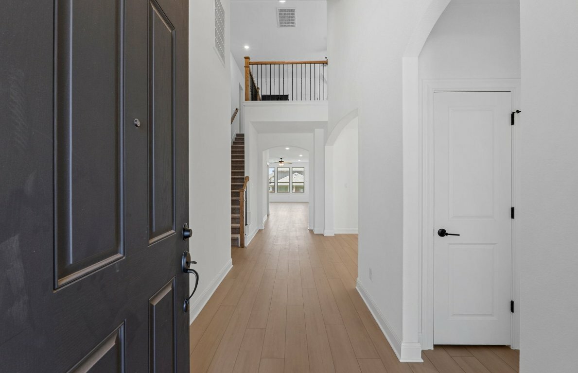 Property Photo: 213 Bristlecone Bend TX 78642