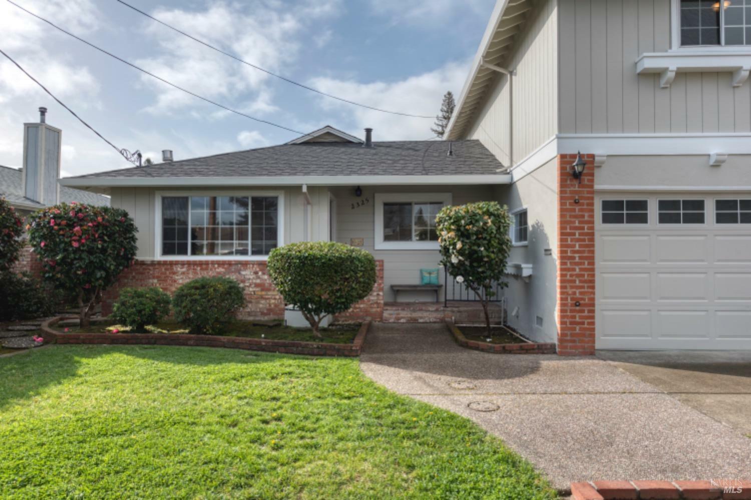 Property Photo: 2325 Roberto Street CA 94558