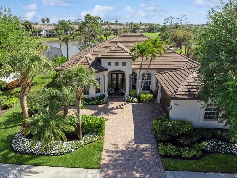 Property Photo: 7660 Mulberry Ln FL 34114