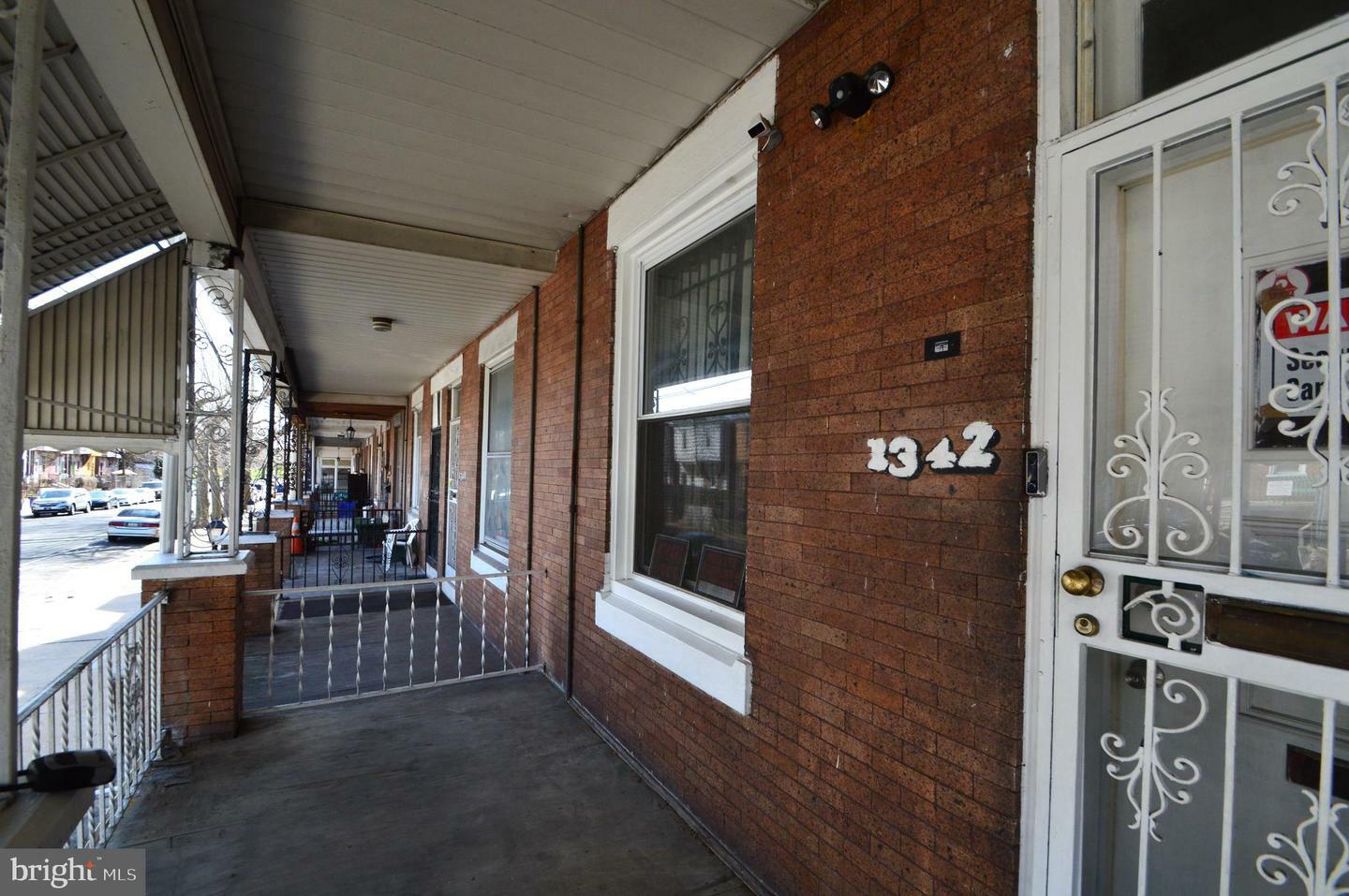 Property Photo: 1342 W Lycoming Street PA 19140
