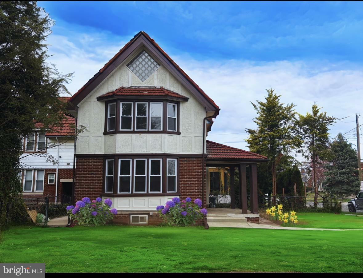 Property Photo: 917 Longacre Boulevard PA 19050