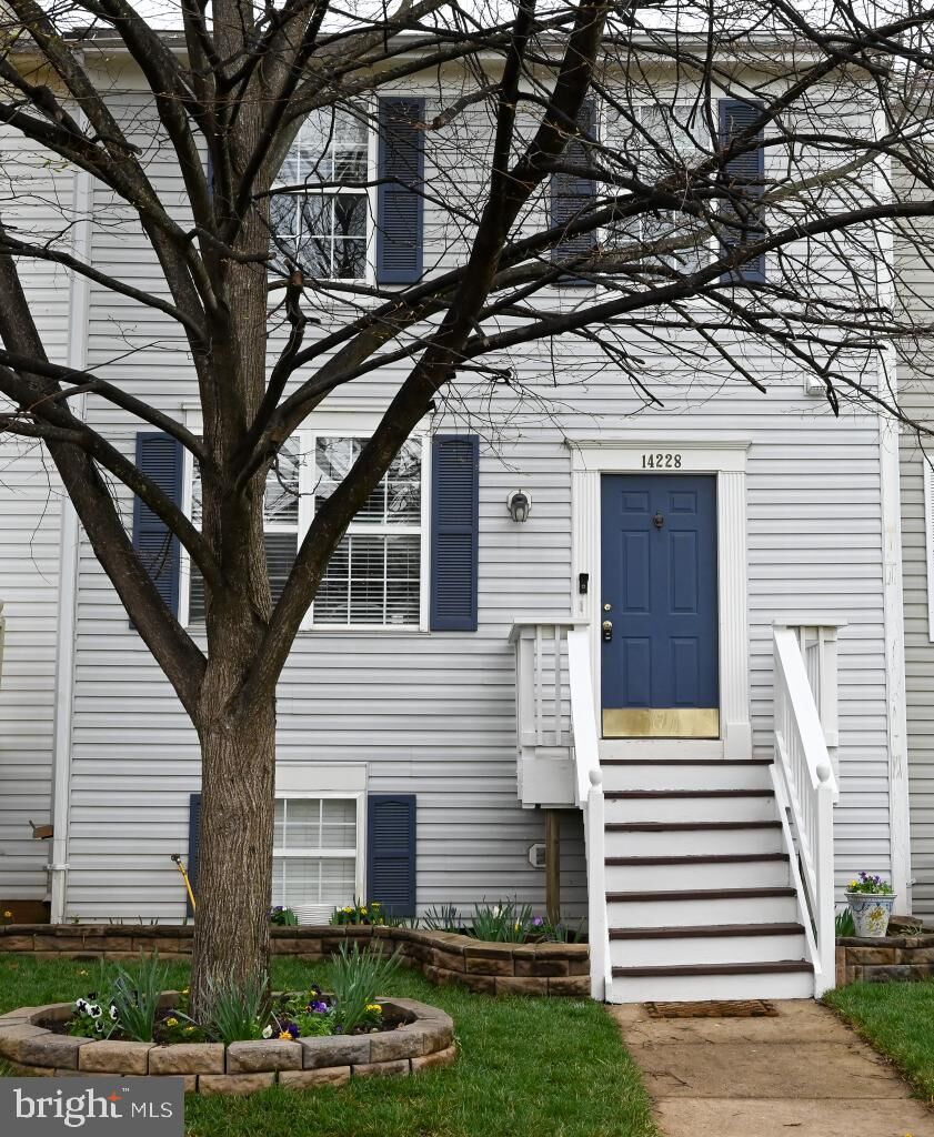Property Photo:  14228 Creekbranch Way  VA 20155 