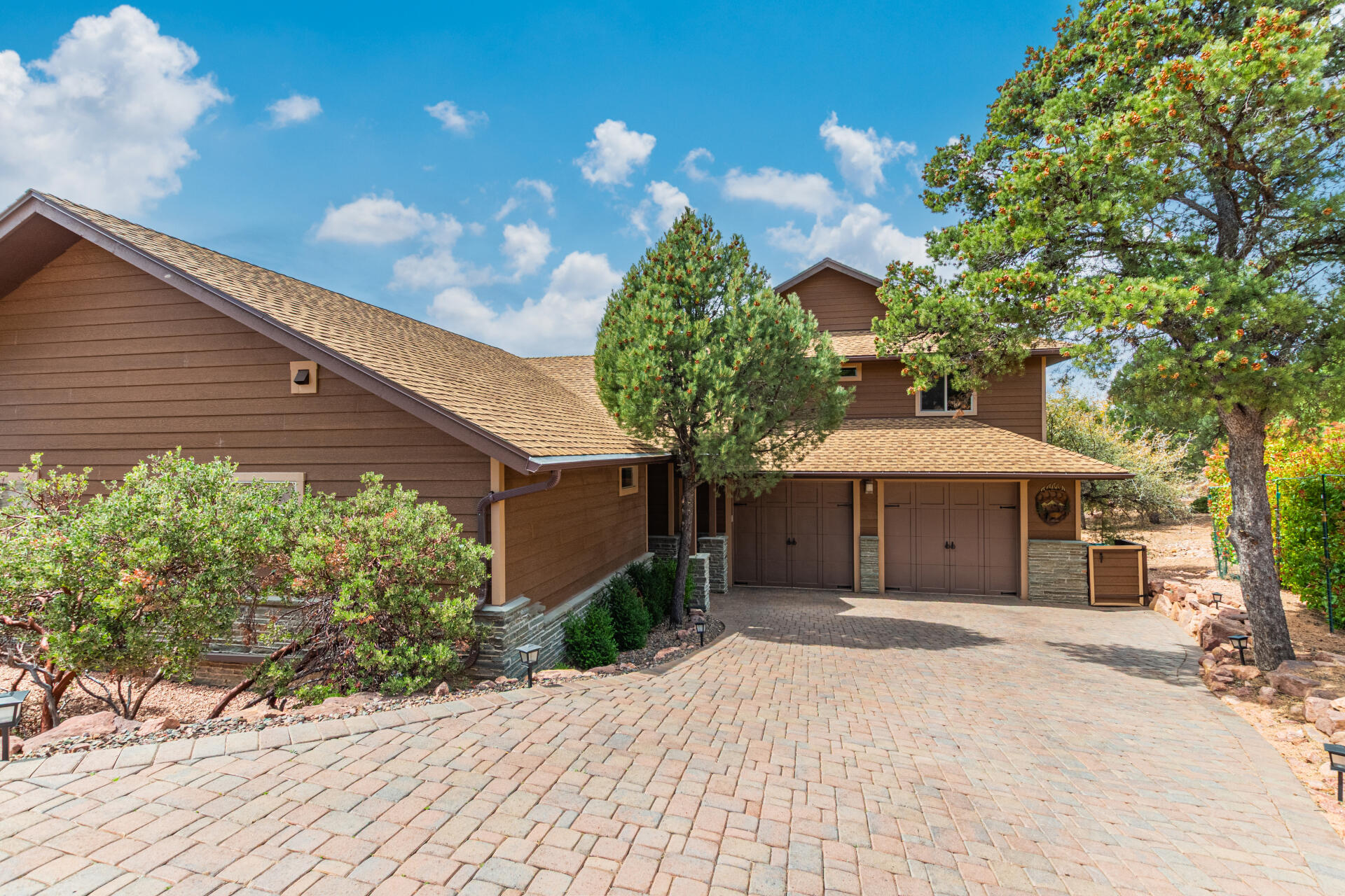 Property Photo: 1202 N Horizon Way AZ 85541