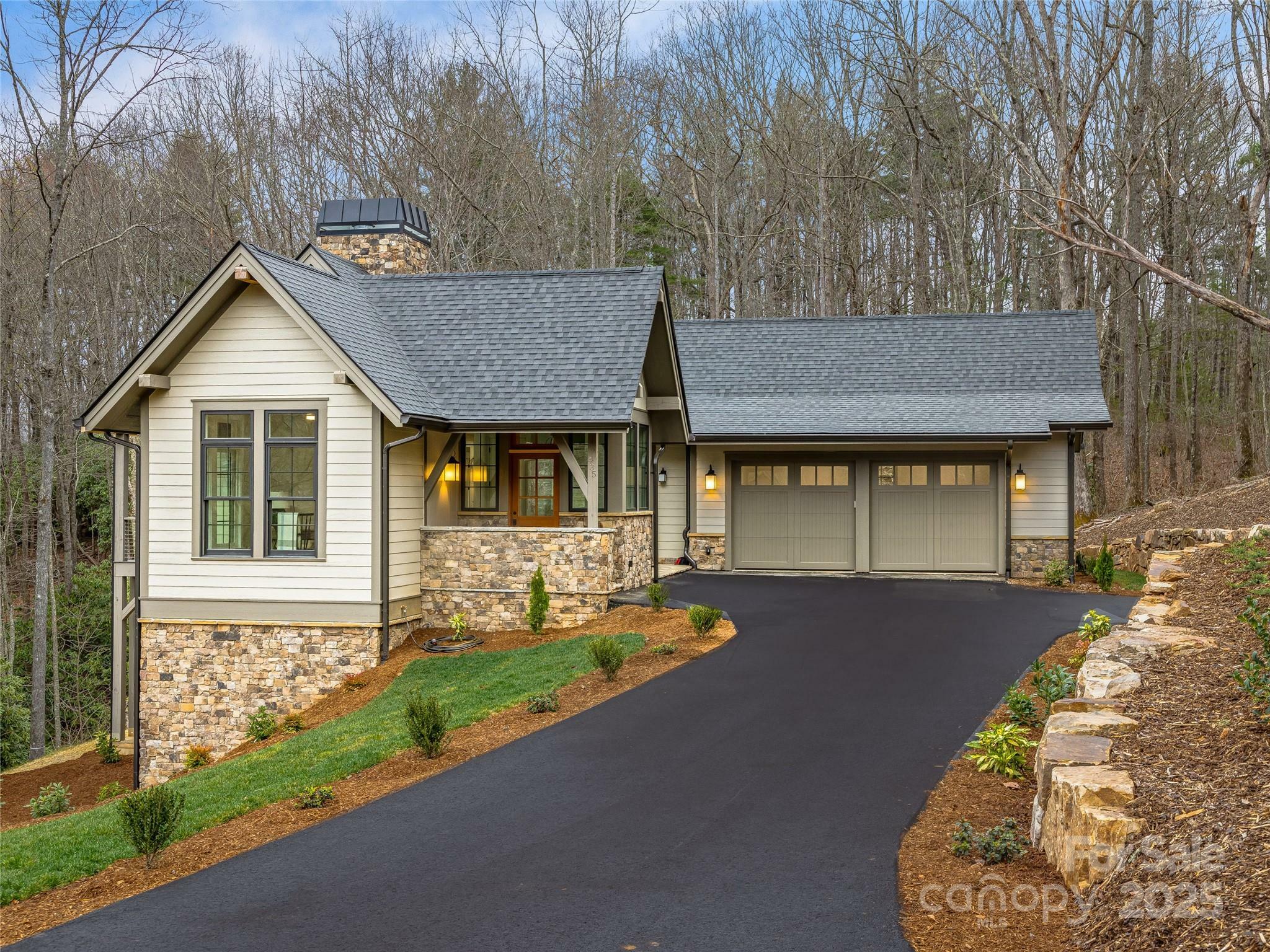 Property Photo: 435 Barrington Drive 108 NC 28803