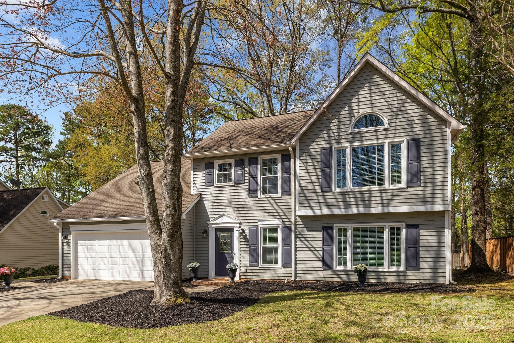 Property Photo: 2439 Heathershire Lane NC 28105