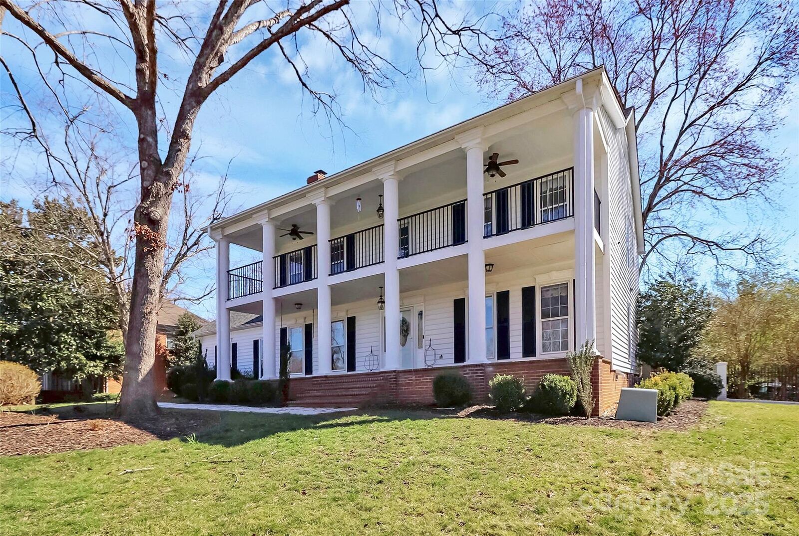 Property Photo:  8600 Peyton Randolph Drive  NC 28277 