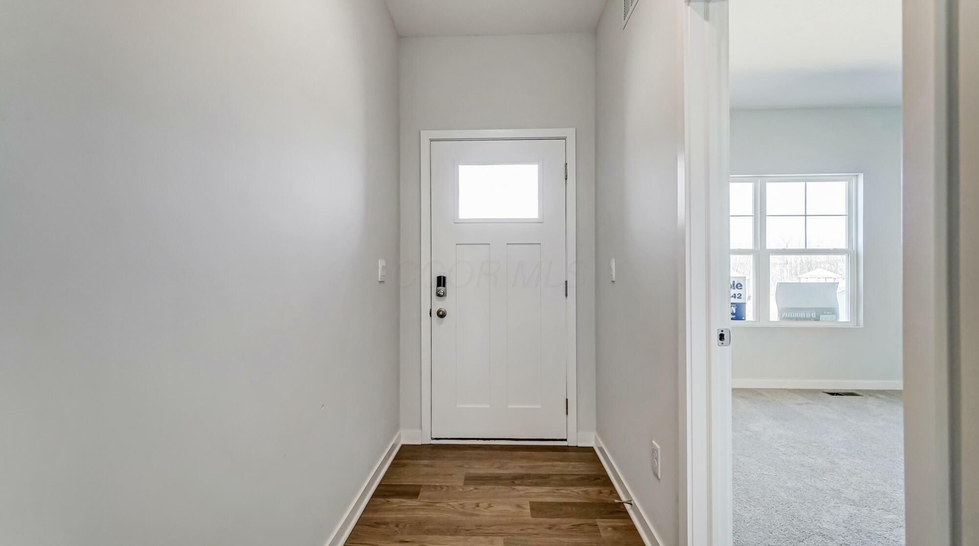 Property Photo: 143 Badger Pass OH 43055