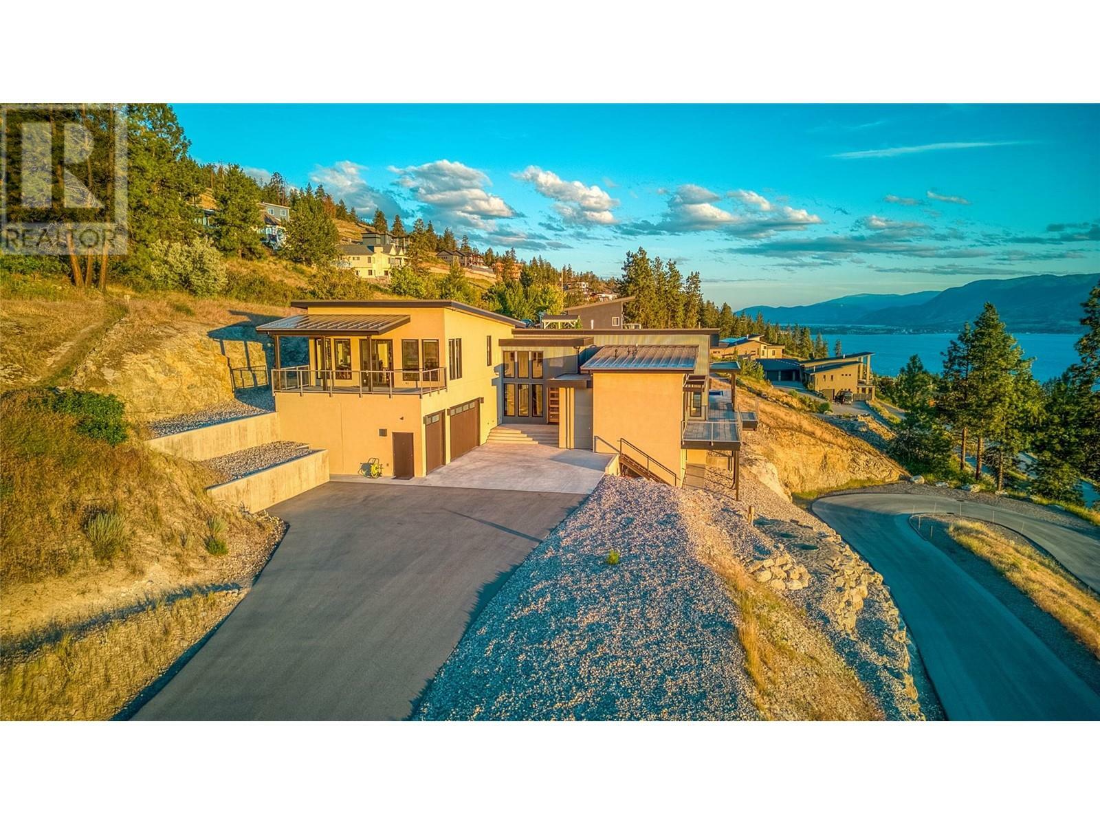 Property Photo: 2580 Winifred Road BC V0H 1N1