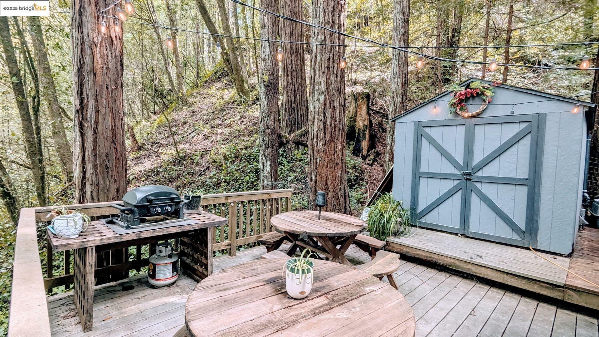 Property Photo: 18512 Hwy 116 CA 95446
