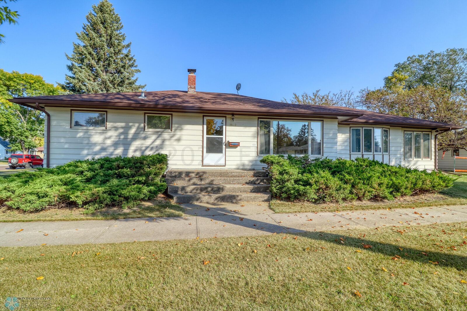 Property Photo: 1602 13th Avenue N MN 56560