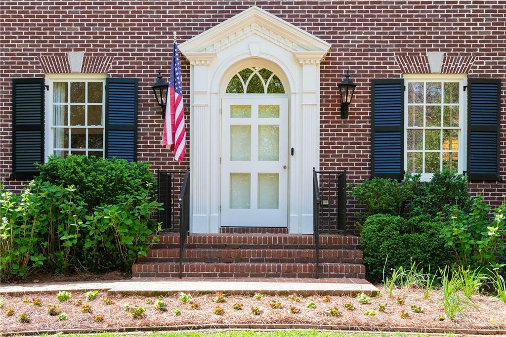 Property Photo:  1209 The By Way NE  GA 30306 