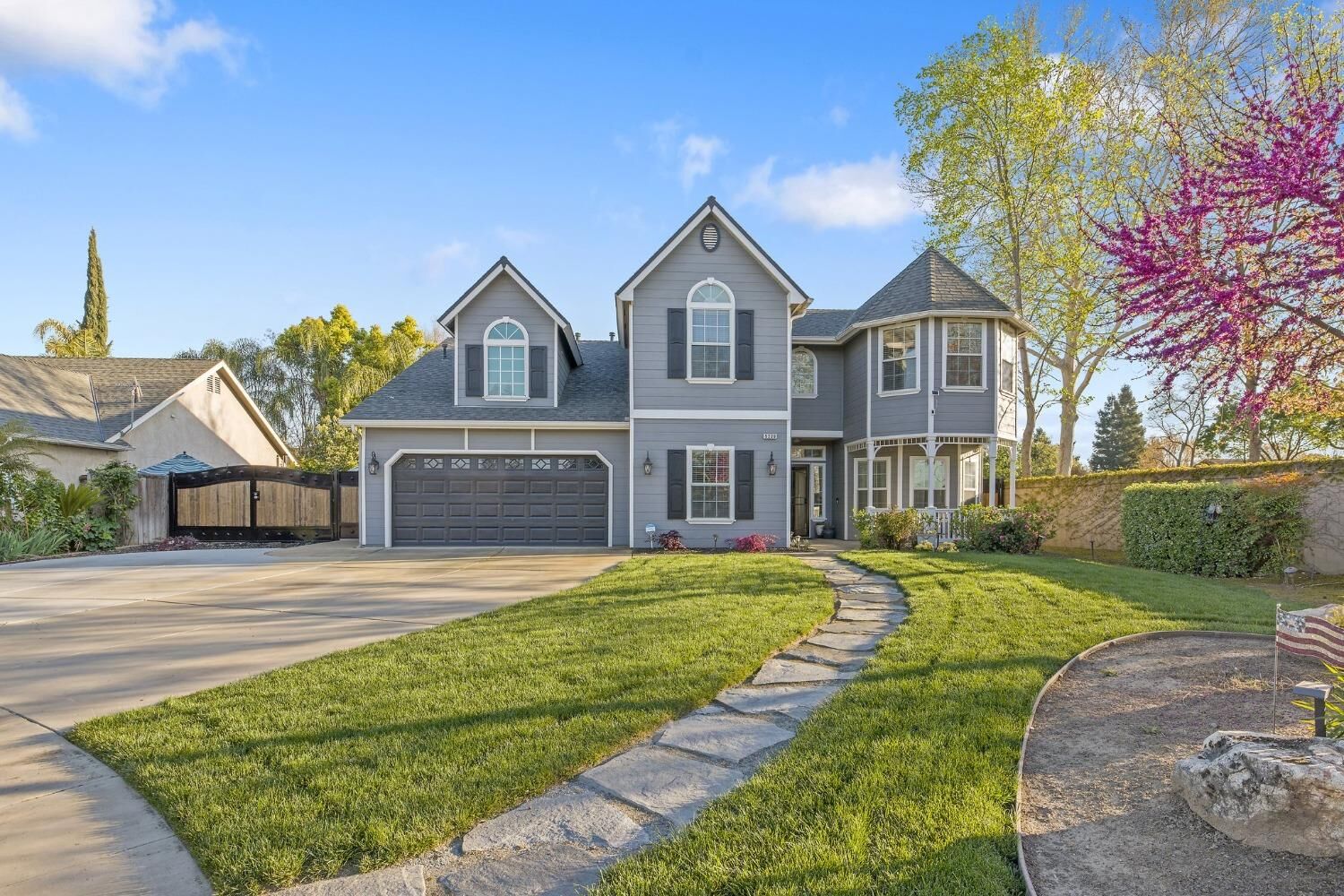 Property Photo:  5239 W Wren Court  CA 93291 