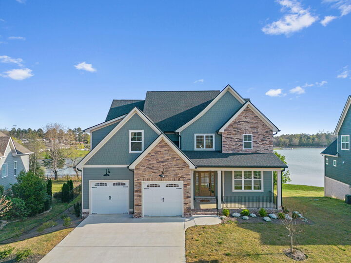 Property Photo: 490 Lakeshore Cove Drive GA 30742
