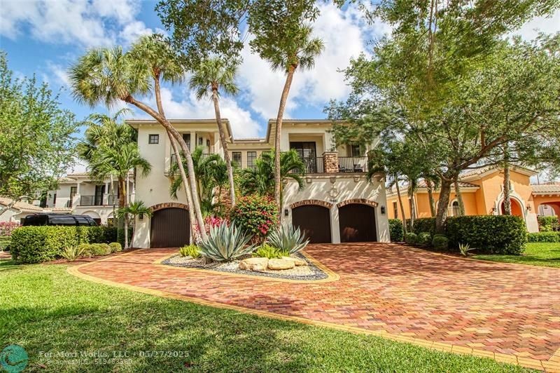 Property Photo: 9481 Eden Mnr FL 33076