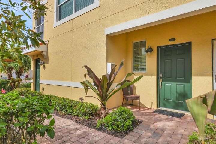 Property Photo:  4236 Expedition Way 106  FL 34229 